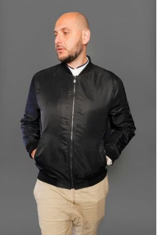 Модная мужская куртка - бомбер чёрного цвета