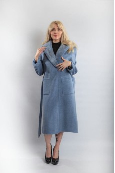 Стильное женское пальто из натуральной шерсти